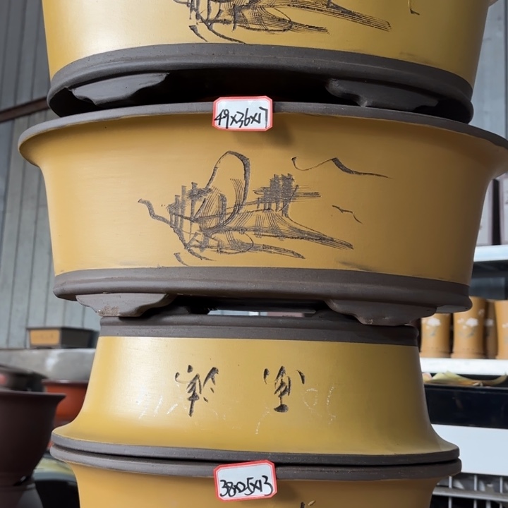 花盆紫砂168-4。           