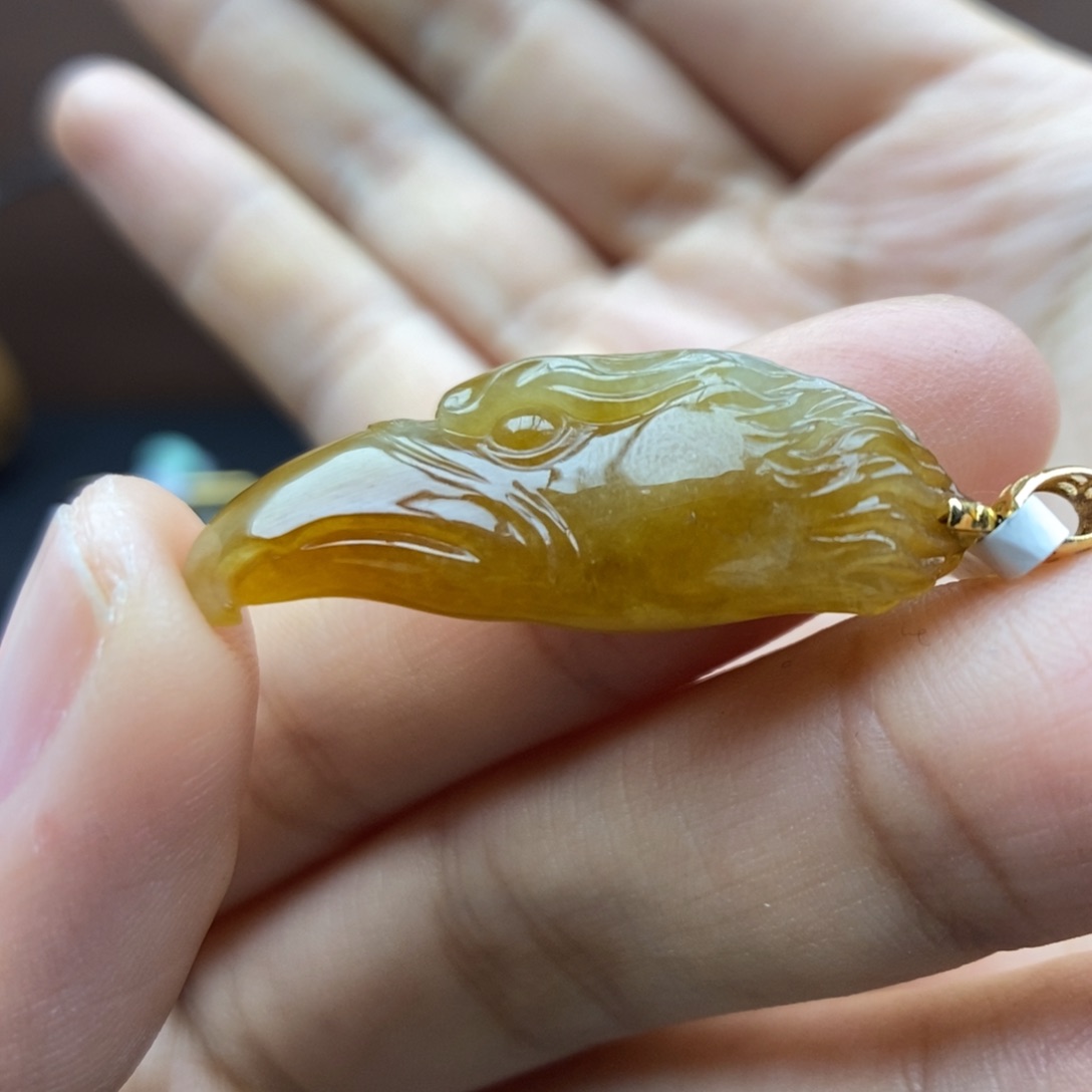 【闪购商品】颈饰18K金镶嵌翡翠46