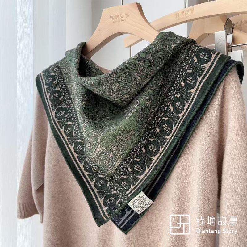 Qiantang Story/钱塘故事70丝毛-佩斯利叙事曲森林绿手工卷边方巾