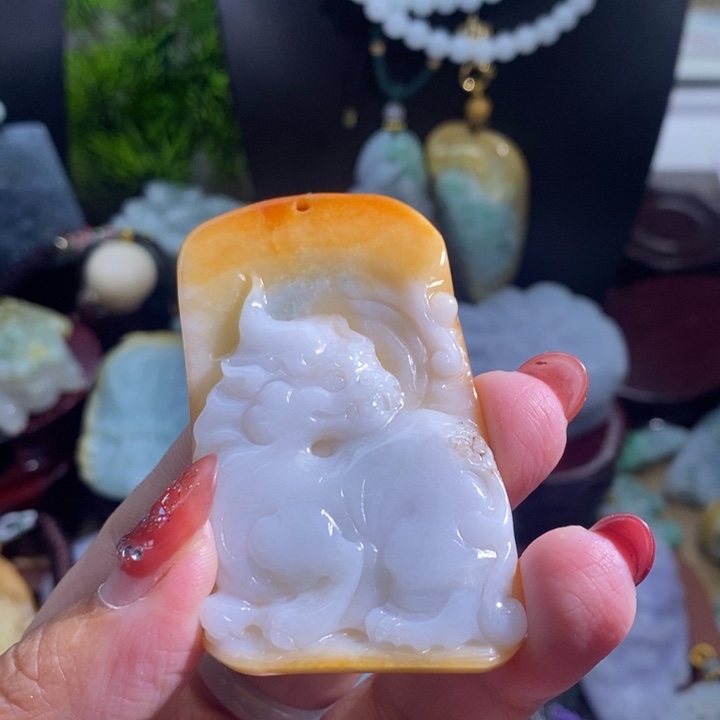 【闪购商品】颈饰未镶嵌翡翠貔貅