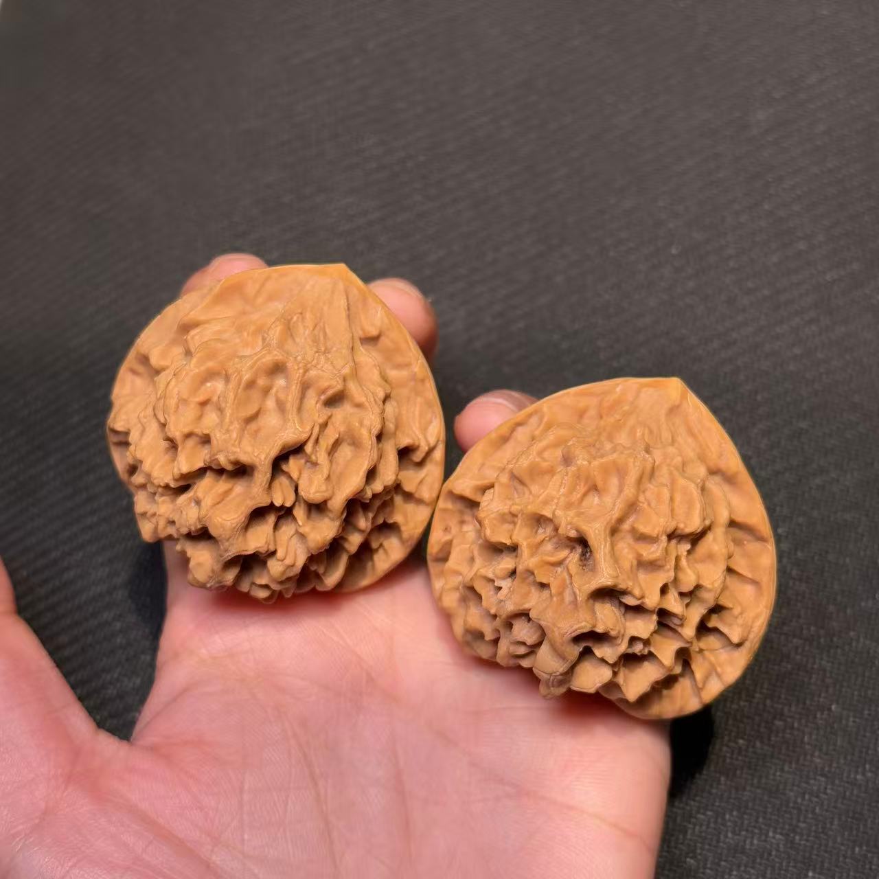 【辉子专属】L010精修白茬龙纹狮子头核桃46mm