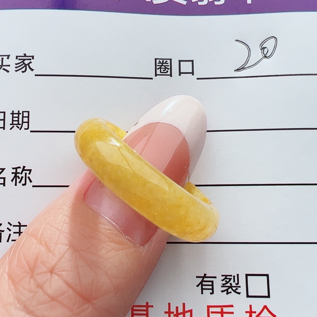 未镶嵌戒圈翡翠J***周翡翠