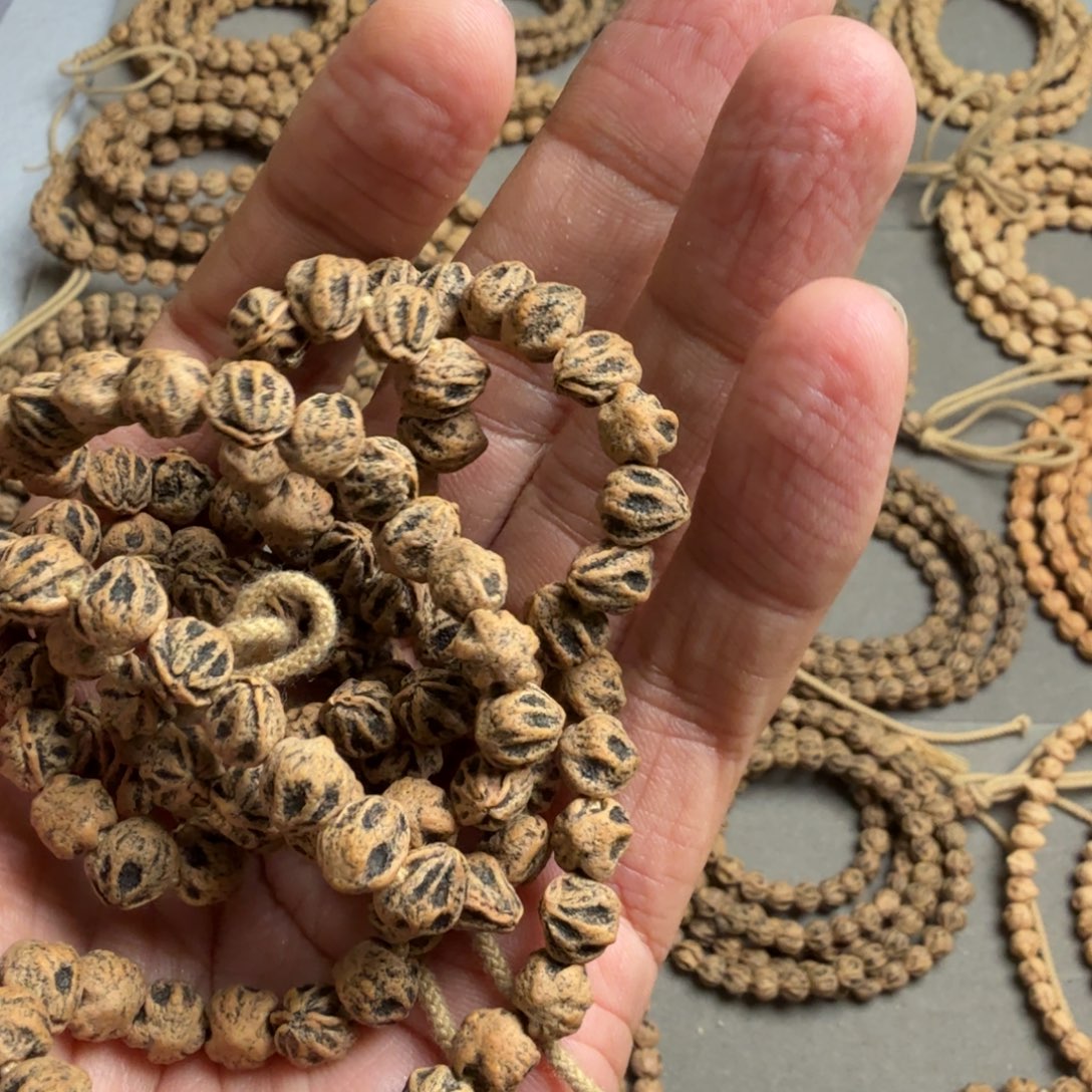 吃***周吊坠柏香籽/百香籽