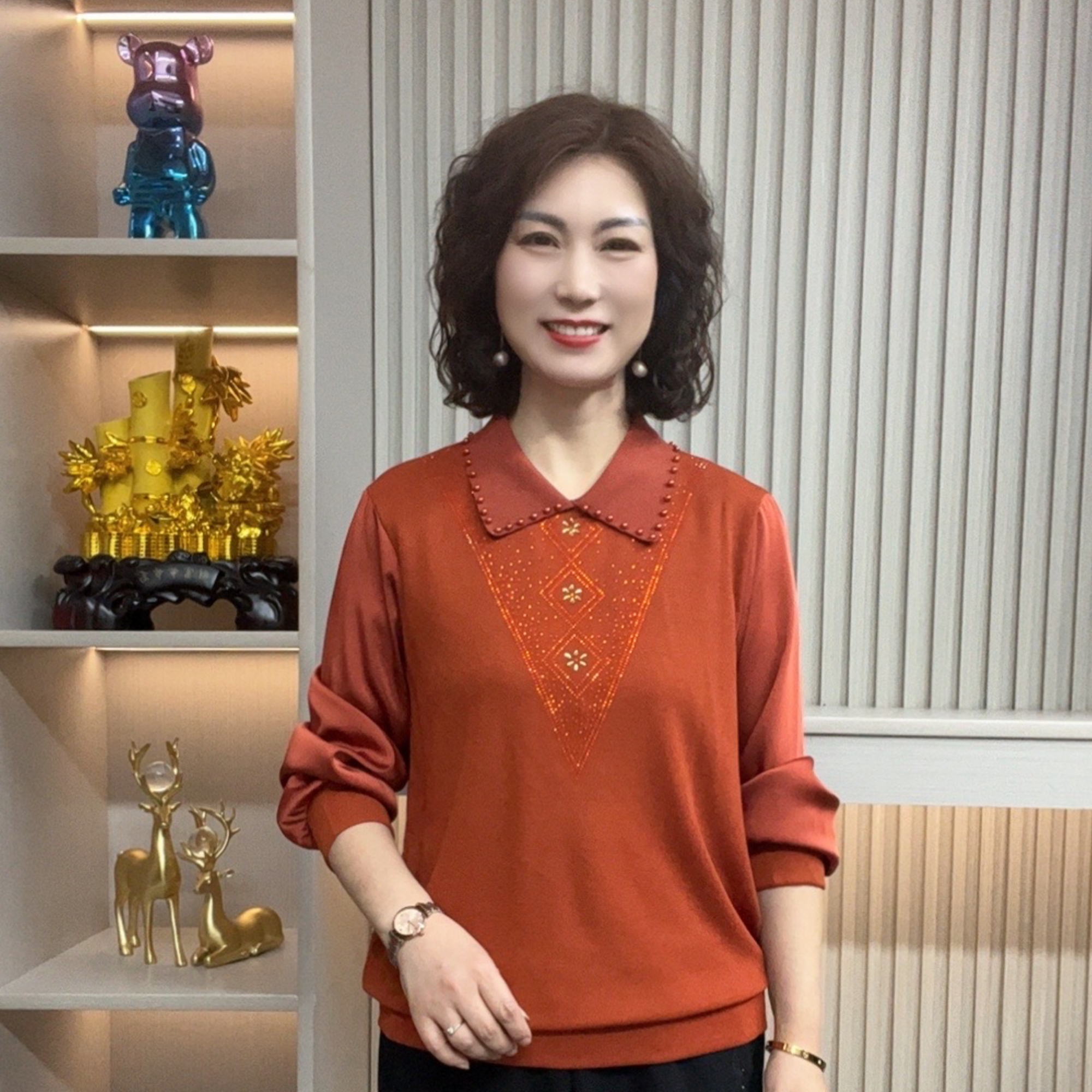 妈妈装流行时尚潮牌女装宽松春装女士独特漂亮小衫休闲百搭中老年