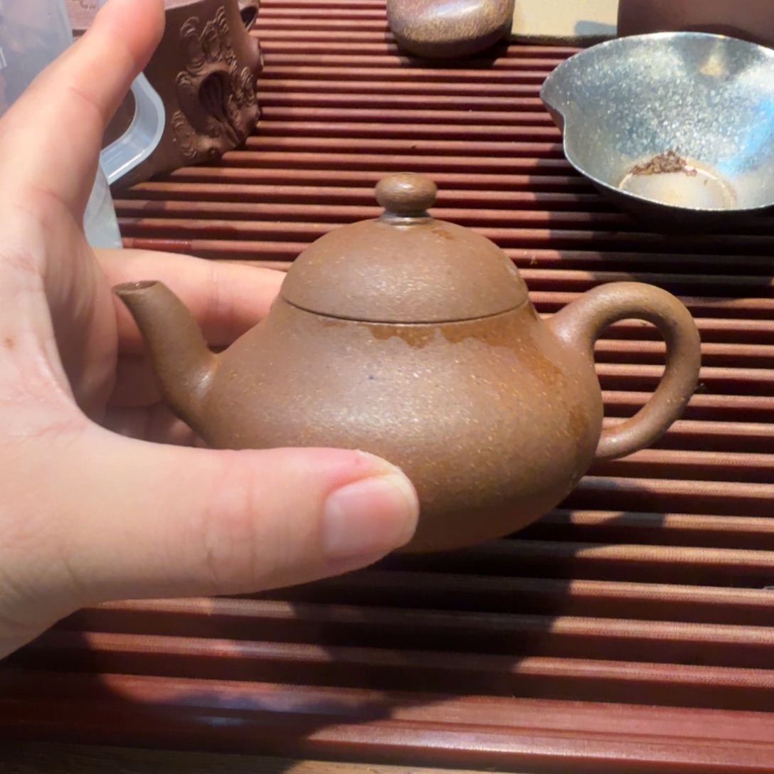 茶杯紫砂柴烧的壶