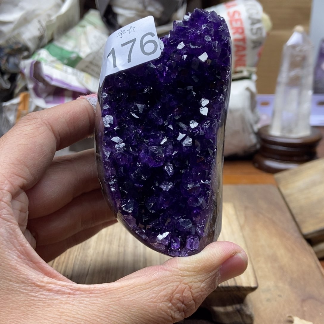 紫晶大型摆件（非配饰）未镶嵌