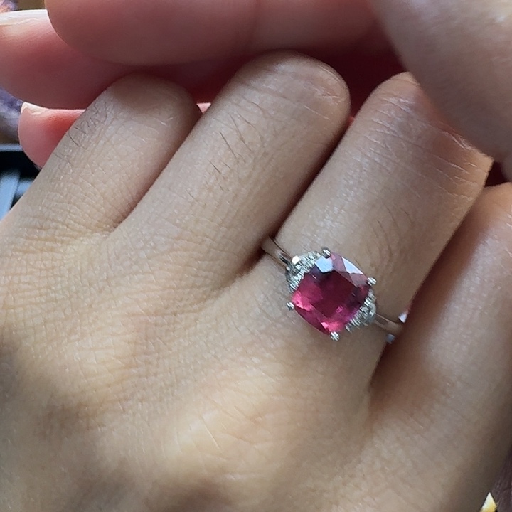 18K金镶嵌戒指碧玺碧玺戒指