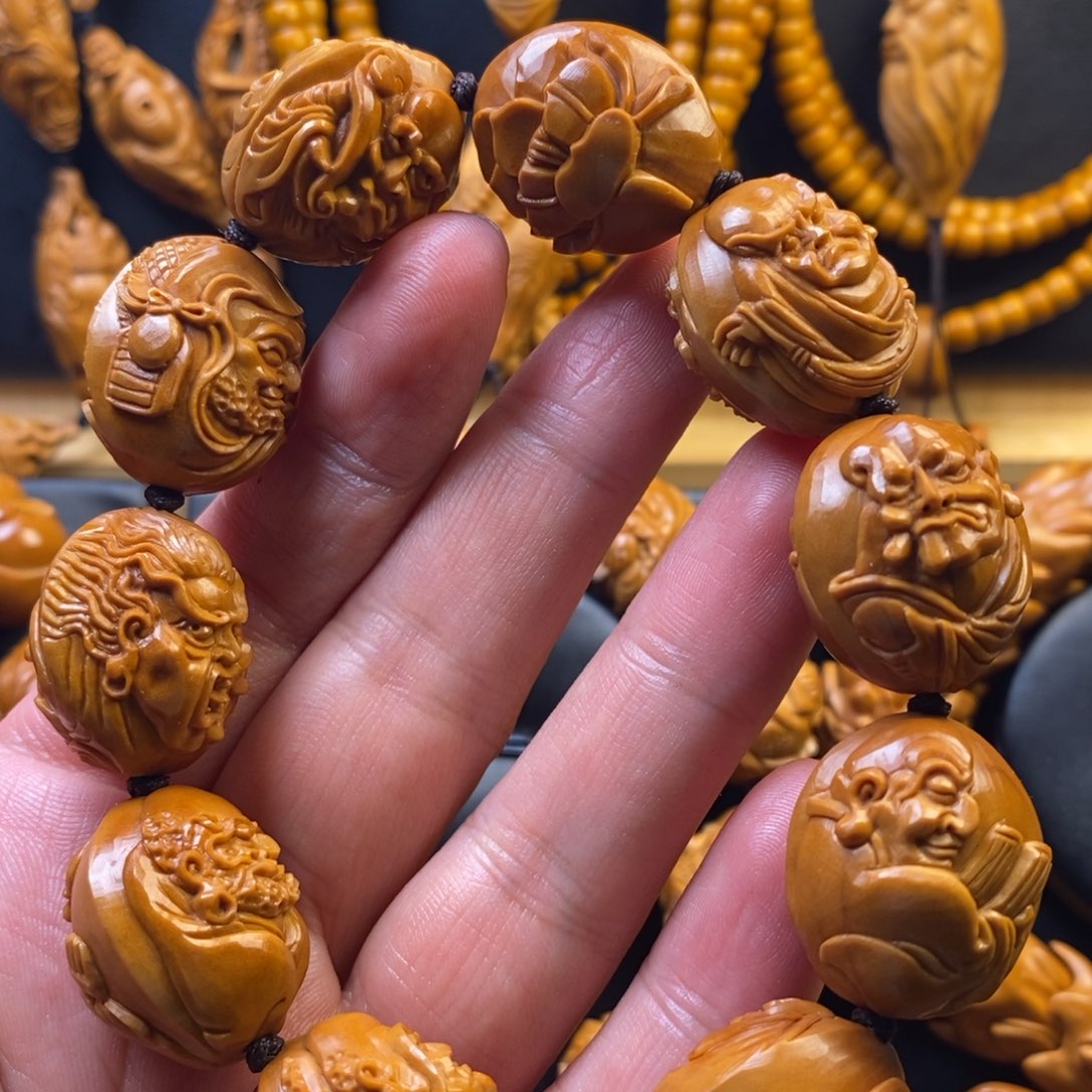 橄榄核手串浮雕罗汉