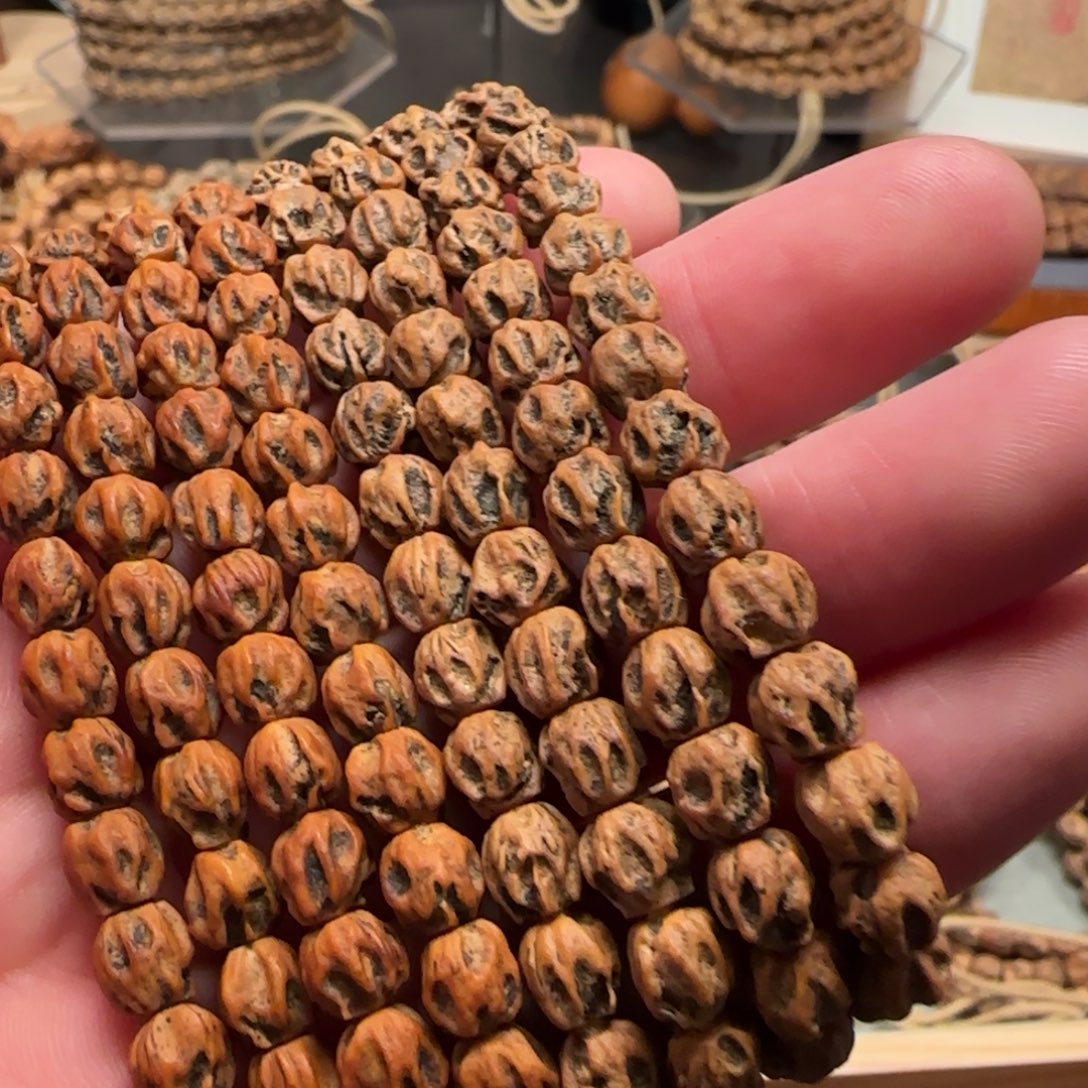 A***哥柏香籽/百香籽吊坠