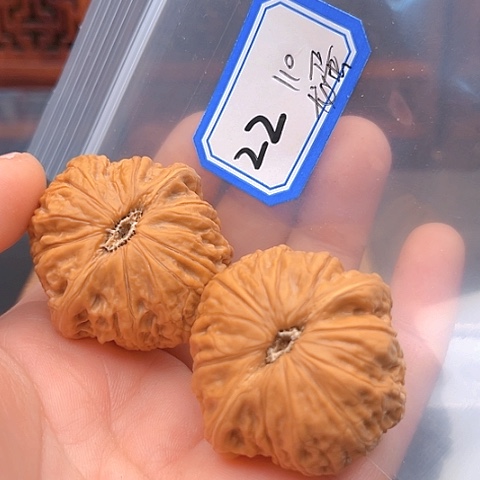 文玩核桃吊坠龙****I铁锤