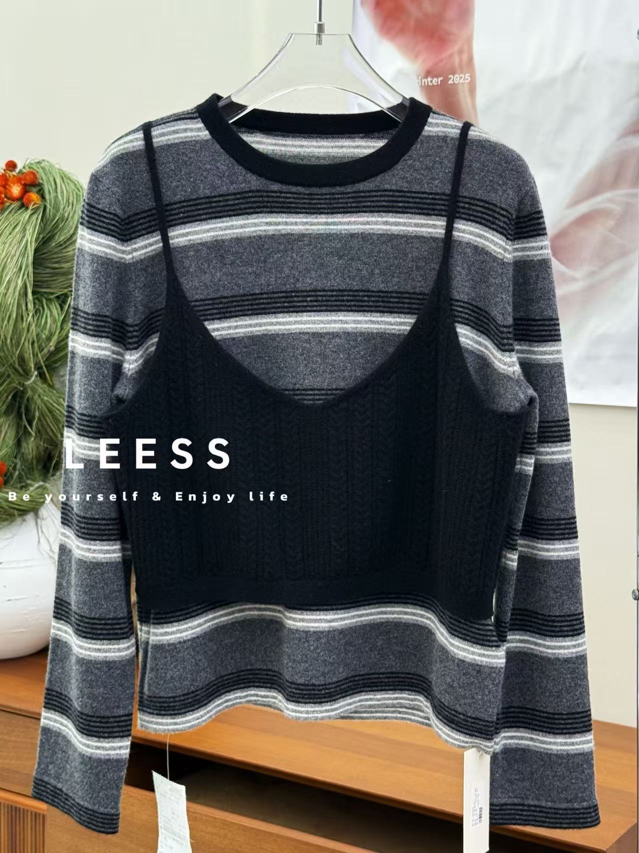 LEESS.赛吊带条纹山羊绒（no退，支持换款换码）