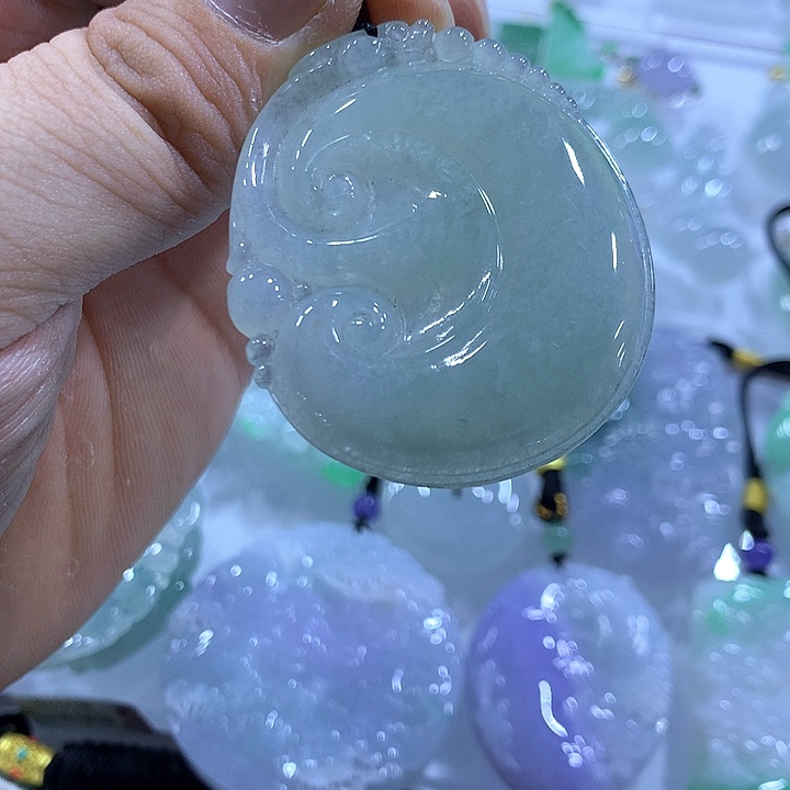 翡翠未镶嵌颈饰天然翡翠A货吊坠
