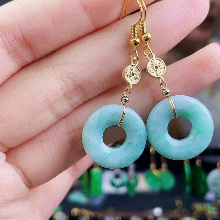 翡翠耳饰未镶嵌饰品