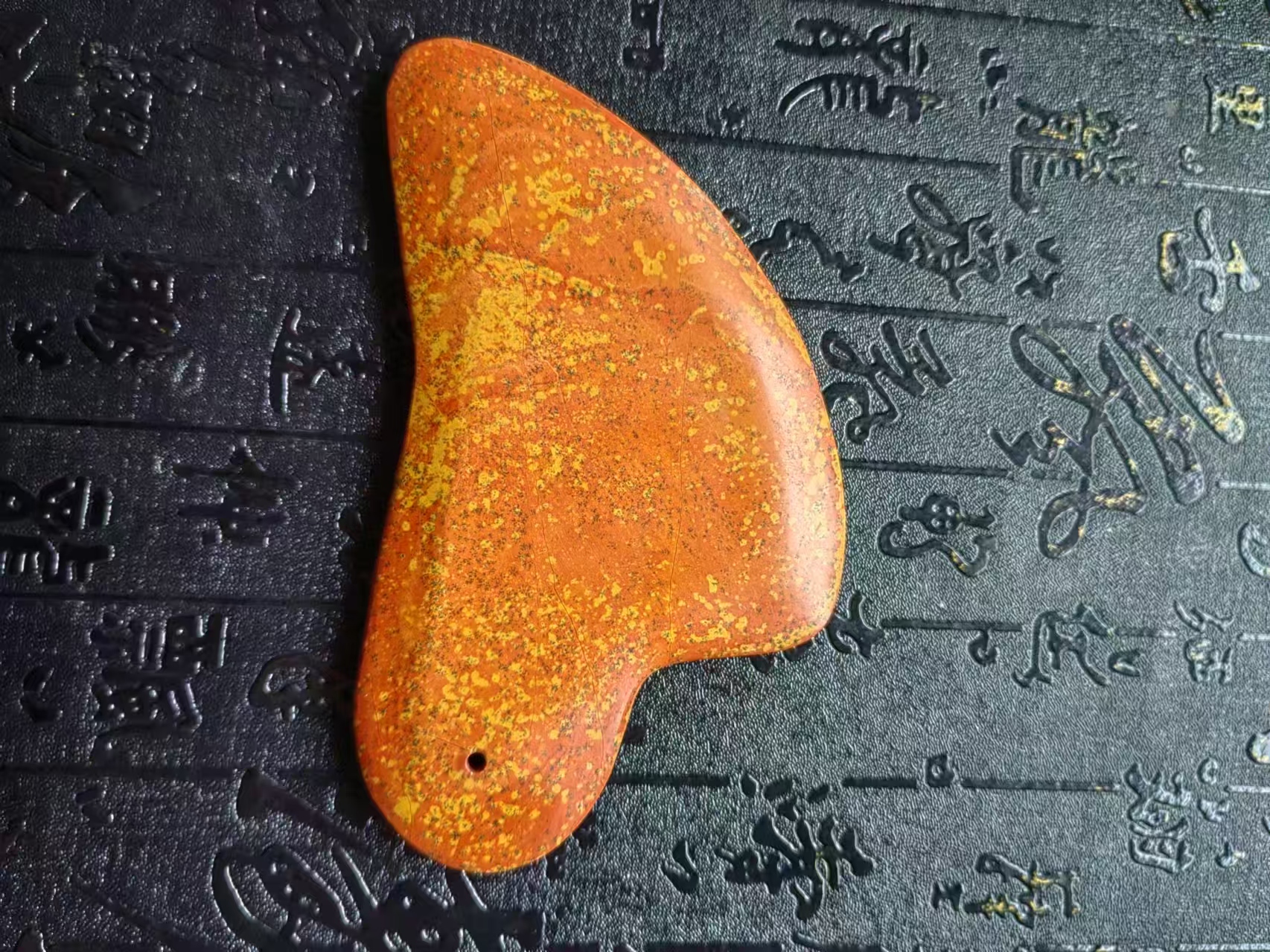 【砭石坊】精品砭石心形刮痧板    纯手工泗水砭石脸部提拉点按