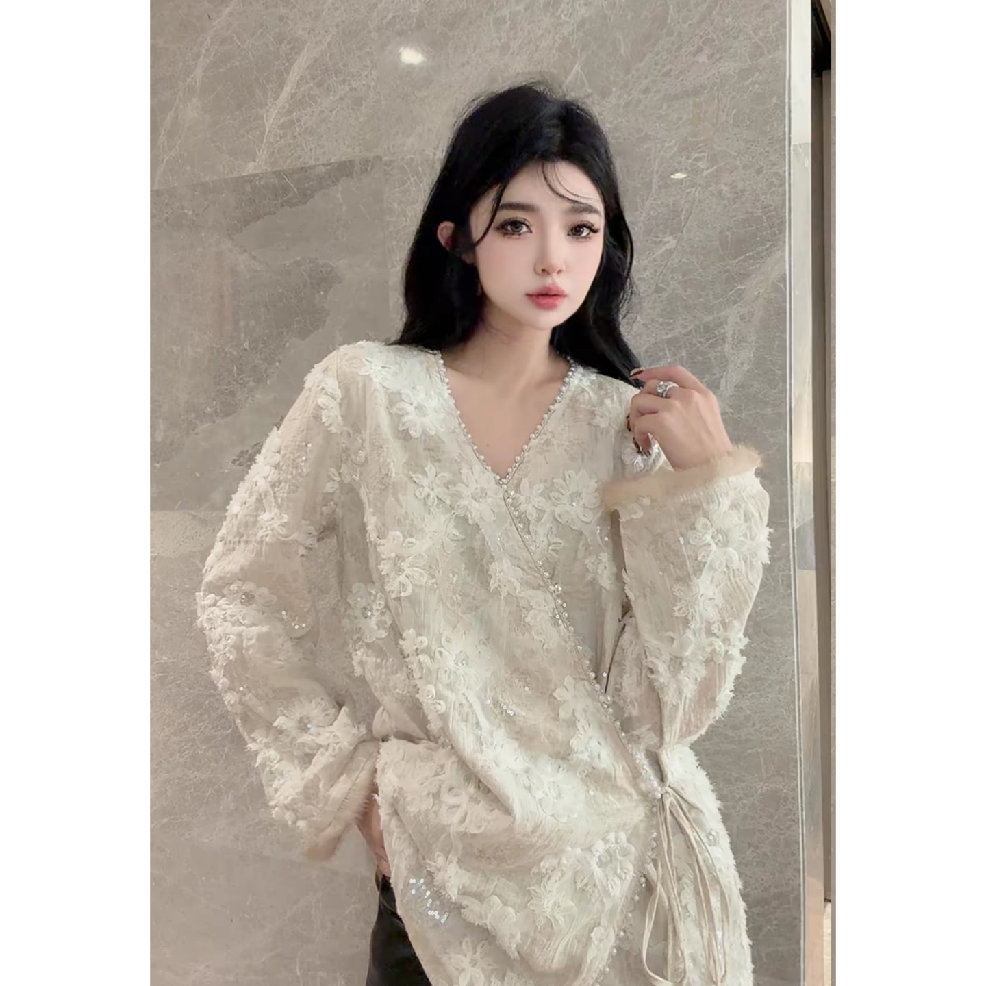 欧货重工2025冬新款仙女风新中式蕾丝衫V领高档气质白色打底衫女