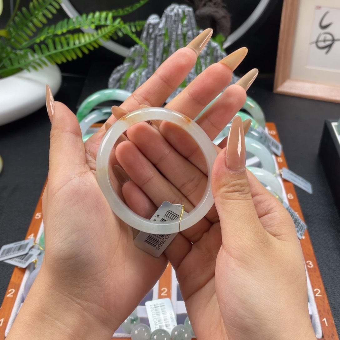 翡翠手镯未镶嵌睡****0贵妃 洒金