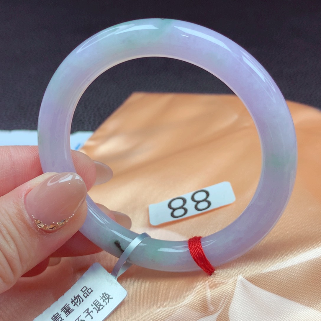 翡翠手镯未镶嵌手镯88