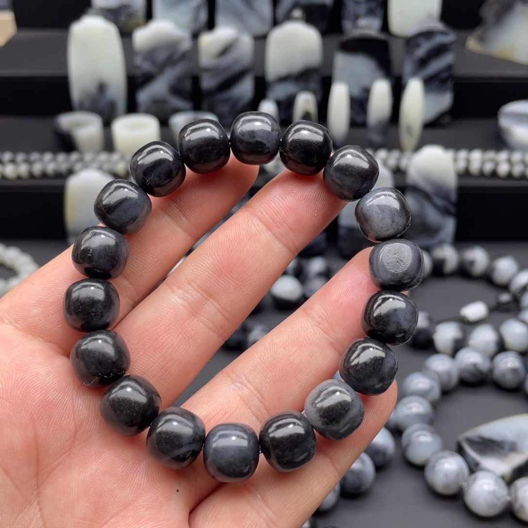 和田玉手串未镶嵌