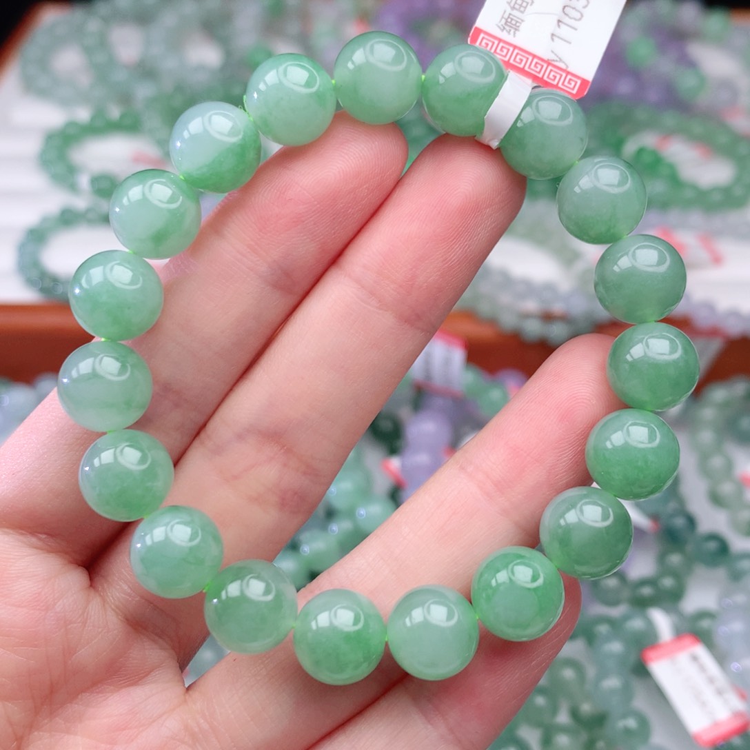 翡翠手链未镶嵌习***?翡翠10mm