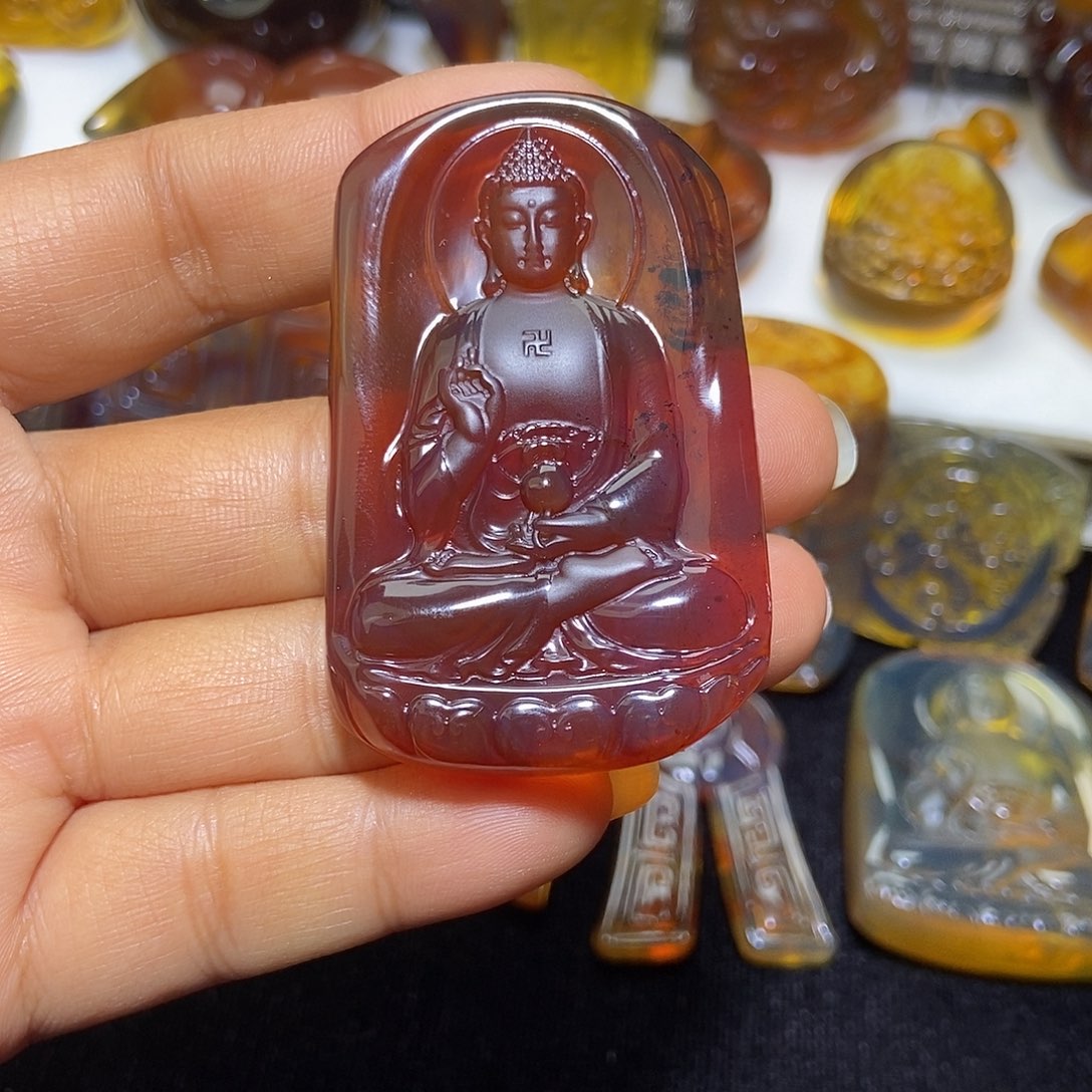 琥珀未镶嵌颈饰缅甸天然琥珀吊坠