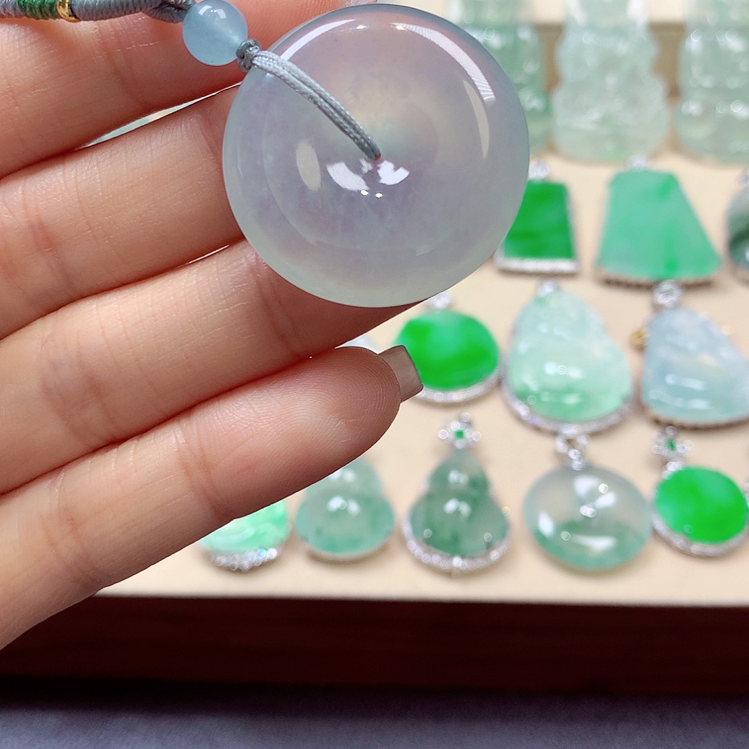 翡翠未镶嵌颈饰L***n翡翠