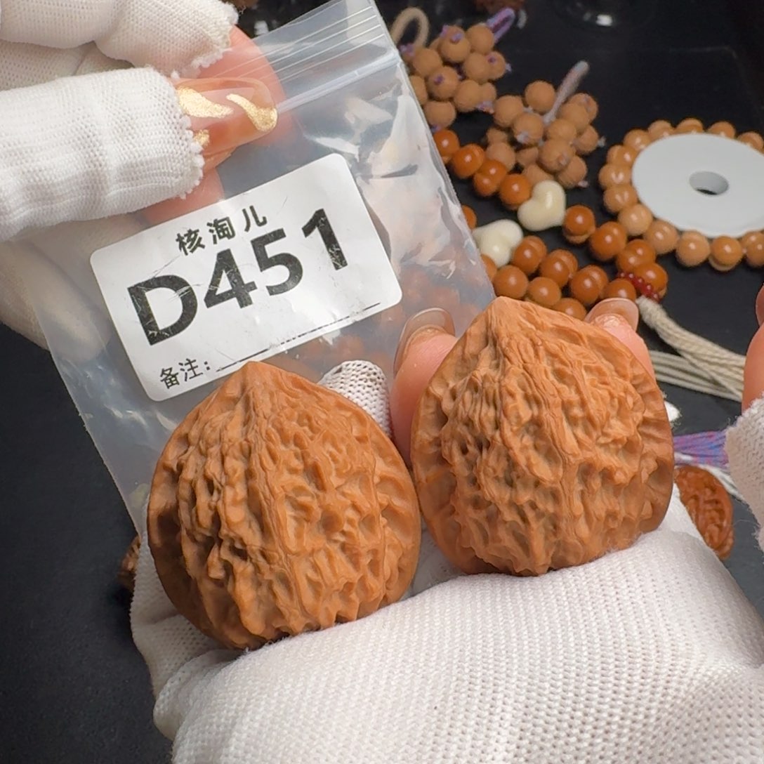 文玩核桃把件40金牛D451