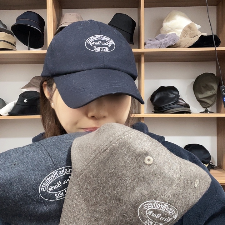 纯棉字母羊棒球帽