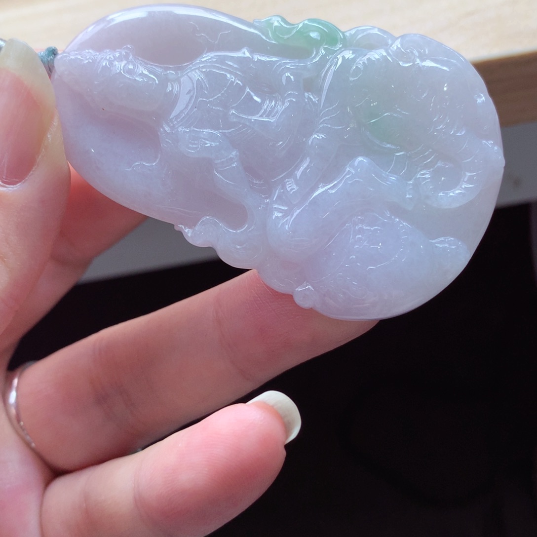 翡翠颈饰未镶嵌吊坠