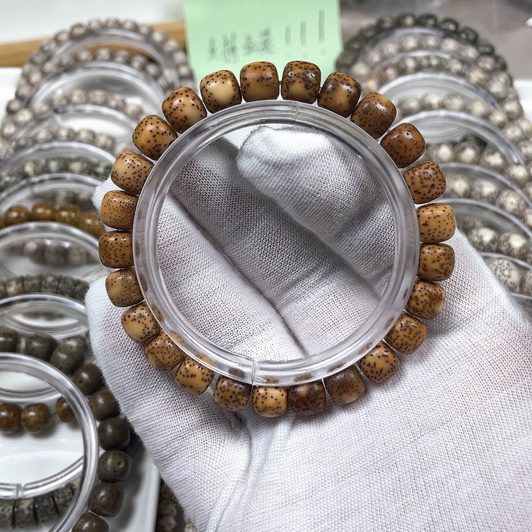 星月菩提吊坠虎皮卡9