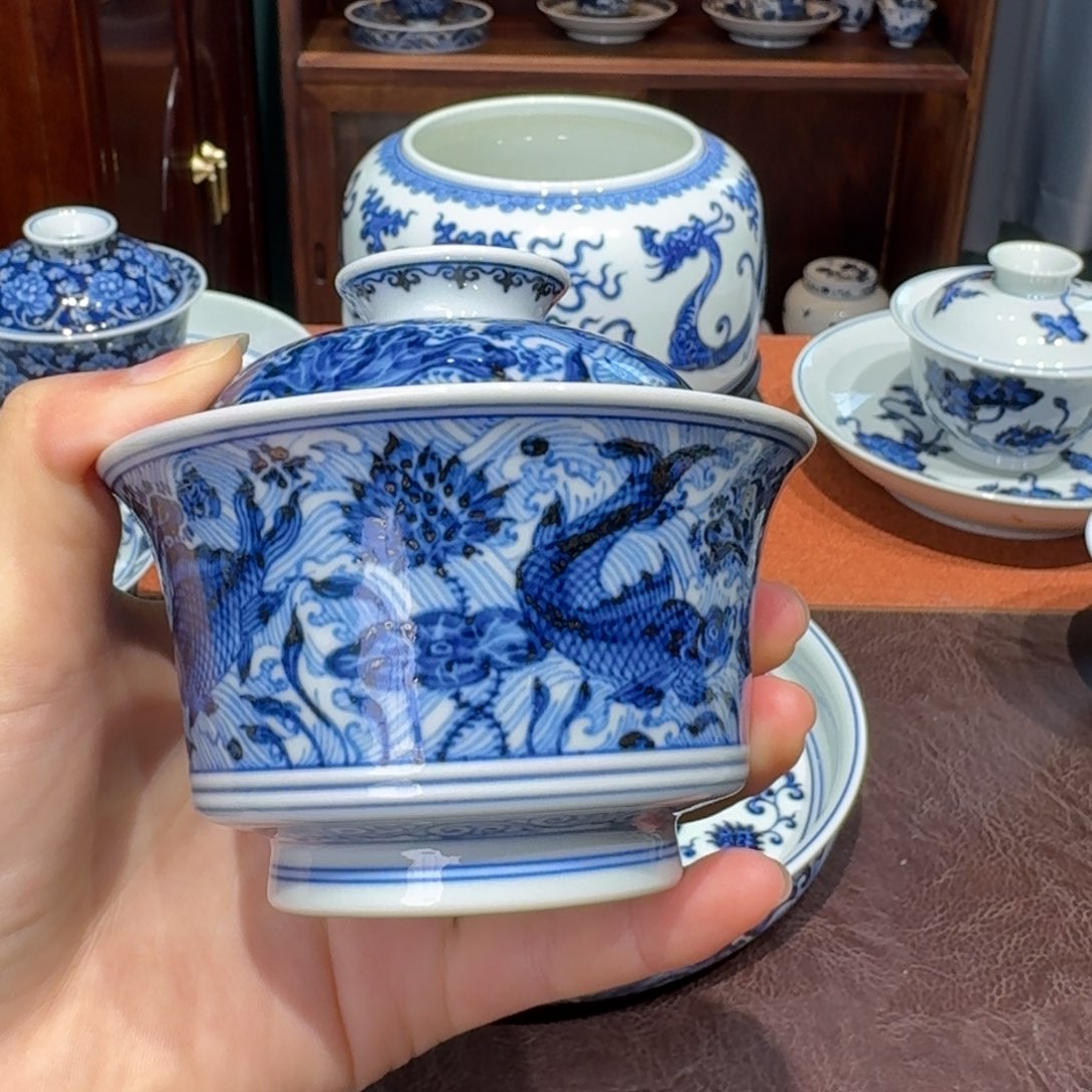 青花雯华堂手绘盖碗