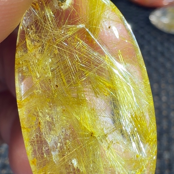 未镶嵌颈饰水晶美**心