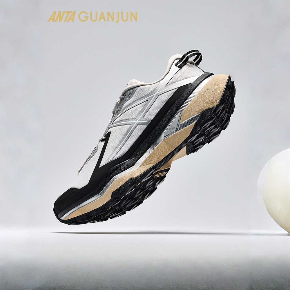 安踏冠军猎隼户外越野跑鞋男士防滑耐磨减震抗扭氮科技秋冬运动鞋