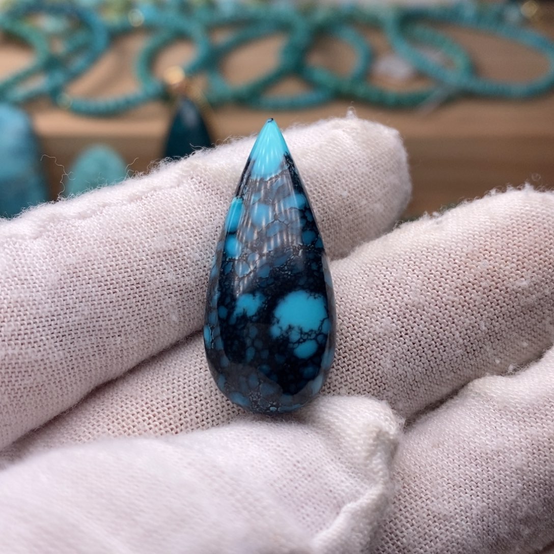 绿松石未镶嵌挂件