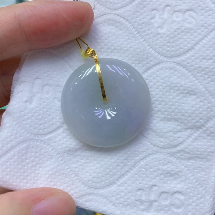 颈饰18K金镶嵌翡翠