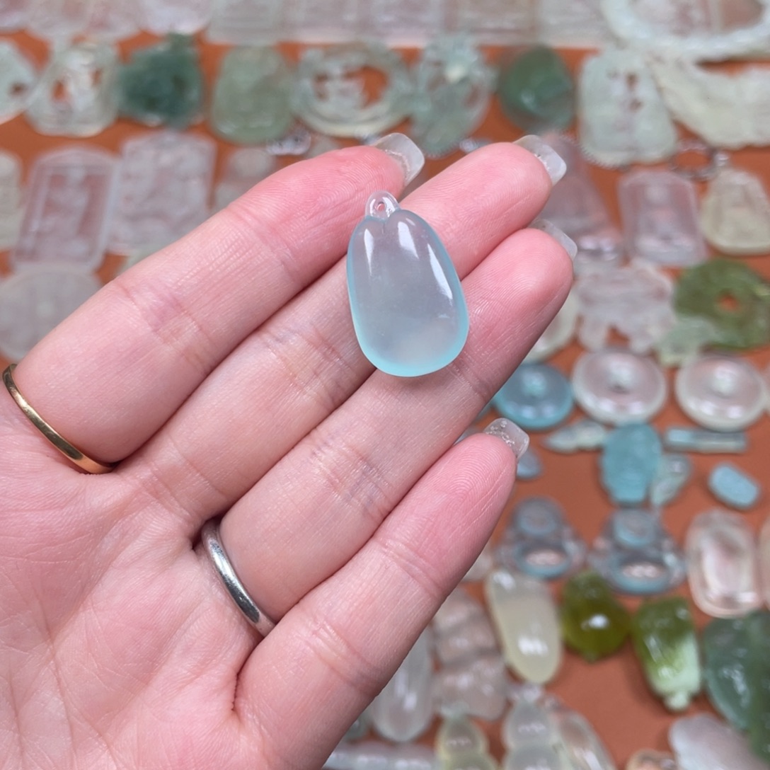 5***3蛇纹石玉未镶嵌颈饰