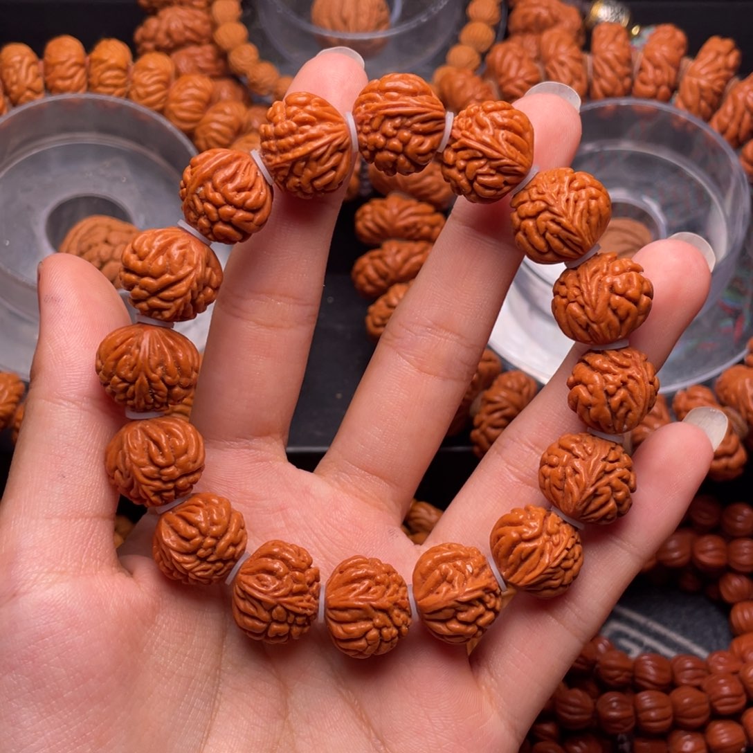 木质类秦岭核桃红魔荔枝