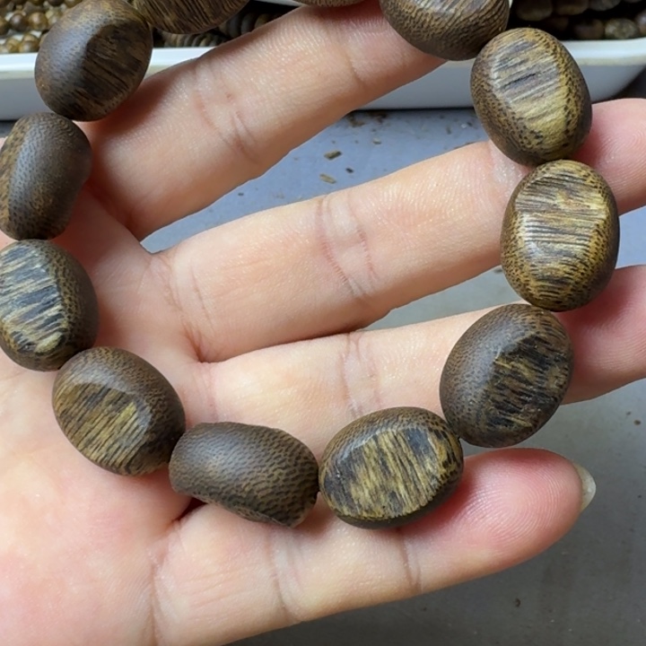 沉香手串@***我张勺子手串13克加