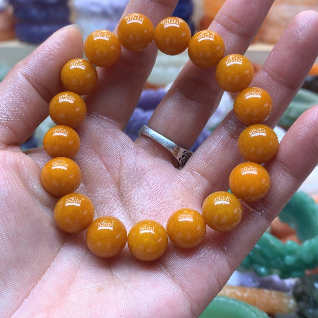 未镶嵌手镯石英质玉