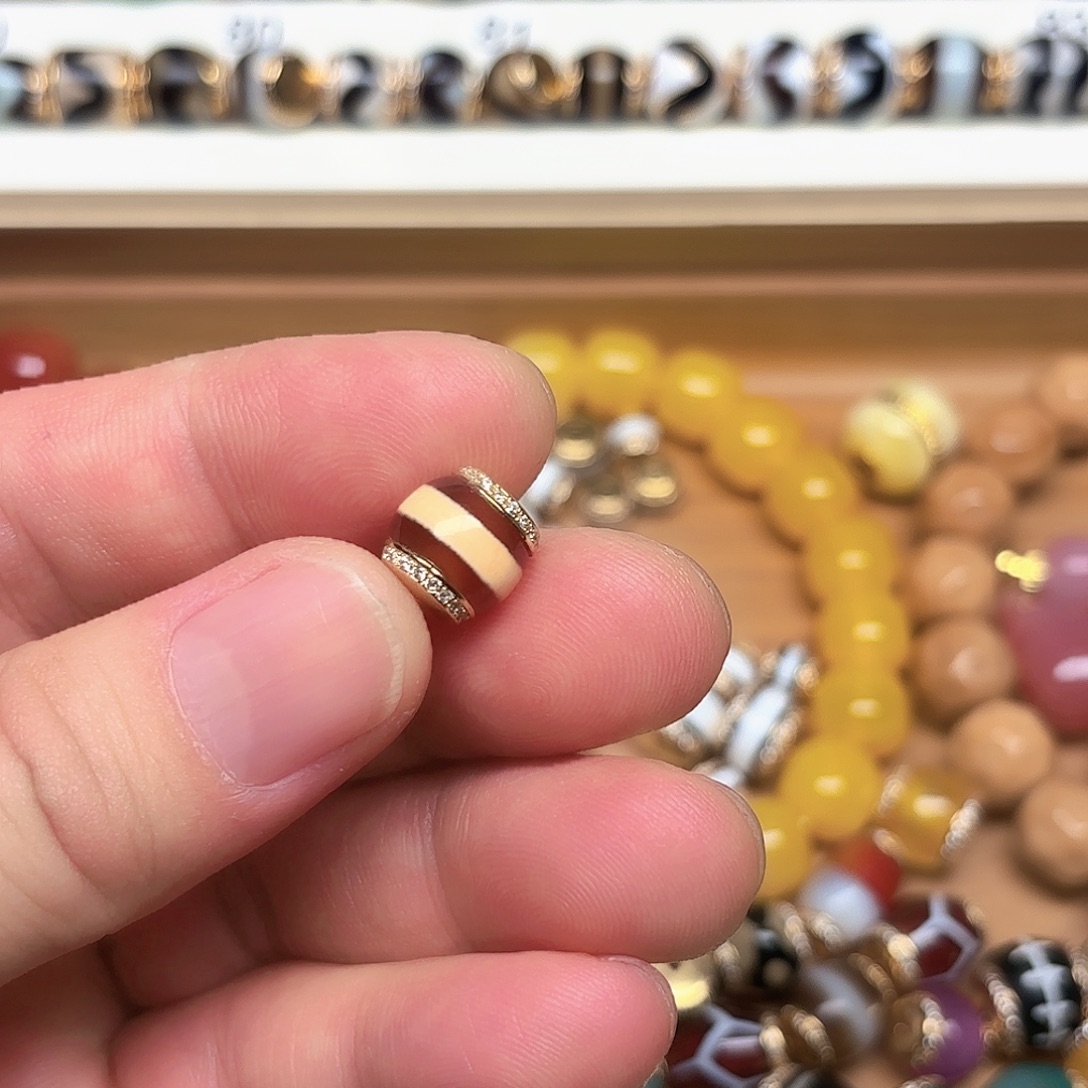 金***桔玛瑙/玉髓未镶嵌隔珠