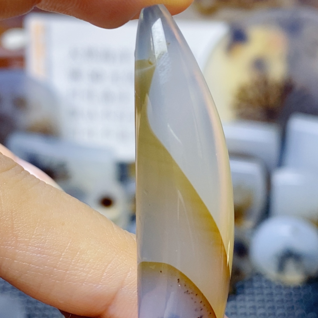 玛瑙/玉髓未镶嵌珠宝奇石