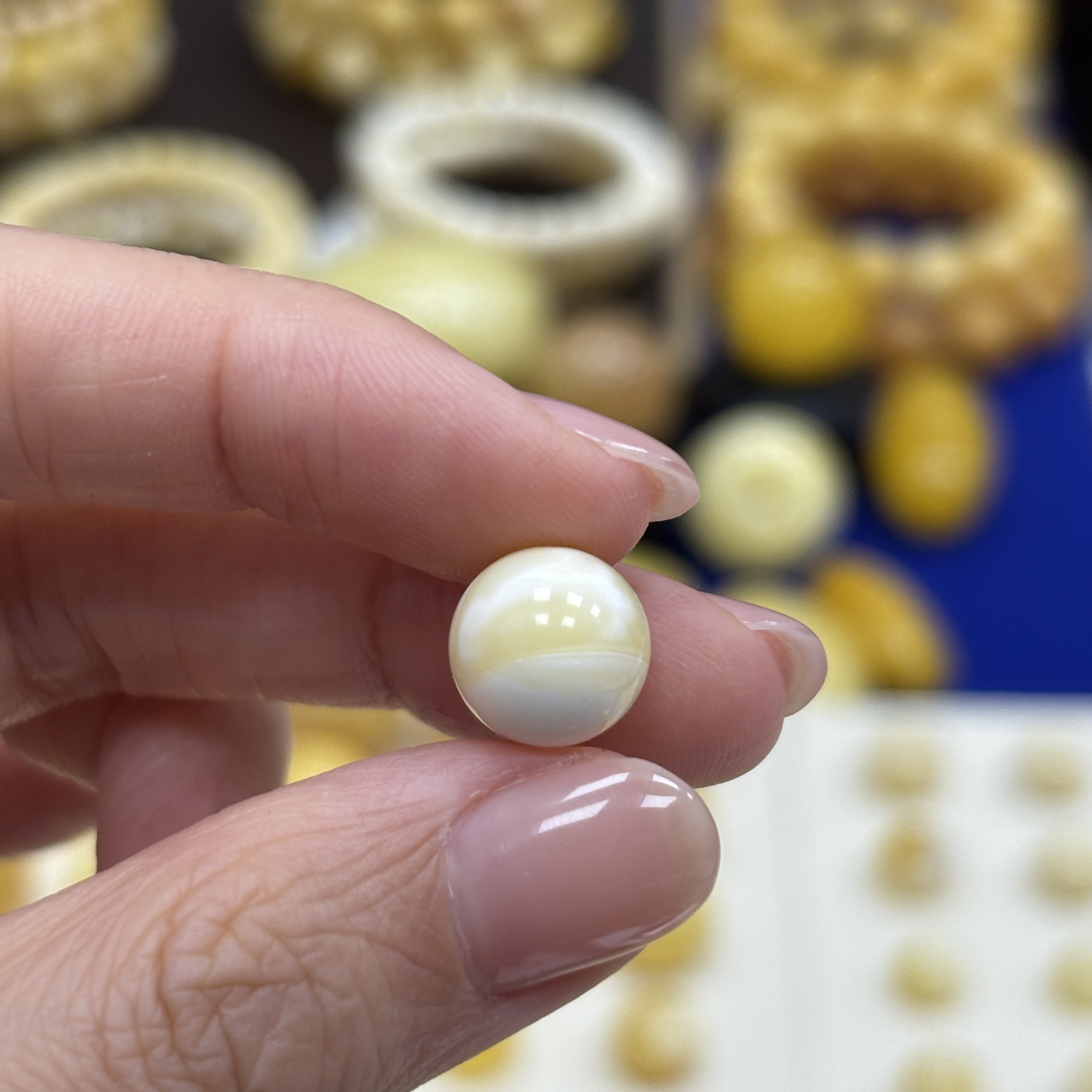 10.3mm 小妖珠宝天然原矿琥珀蜜蜡