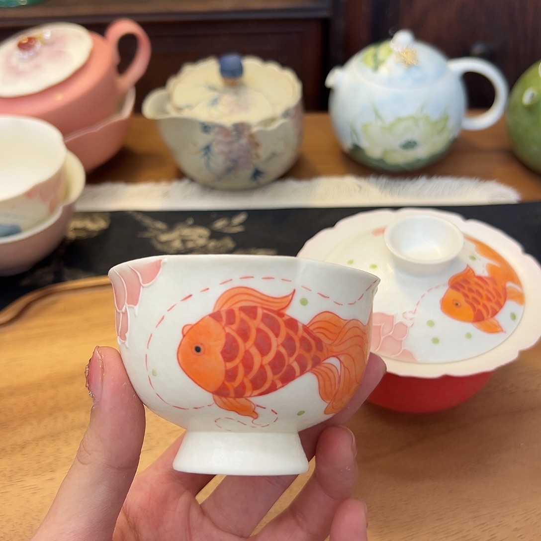 茶具等产品的生产和销售为