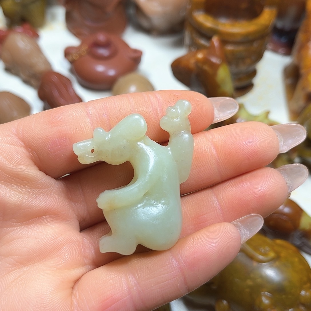 白玉菩提吊坠石*白玉菩提吊坠