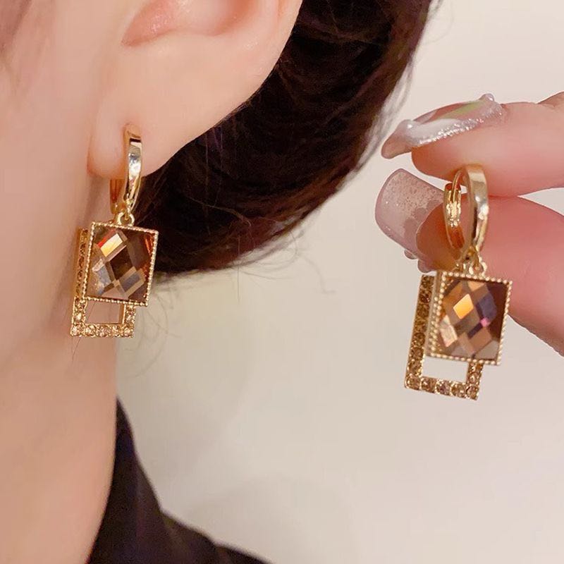 铜合金耳饰 c-1862精致耳饰高级感几何气质耳扣轻奢时尚秋冬耳环