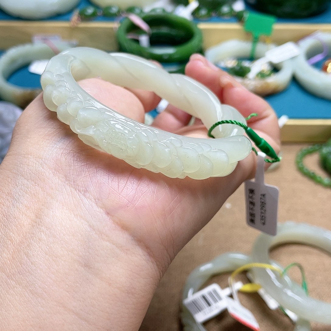 【闪购商品】和田玉手镯58圈口59未镶嵌