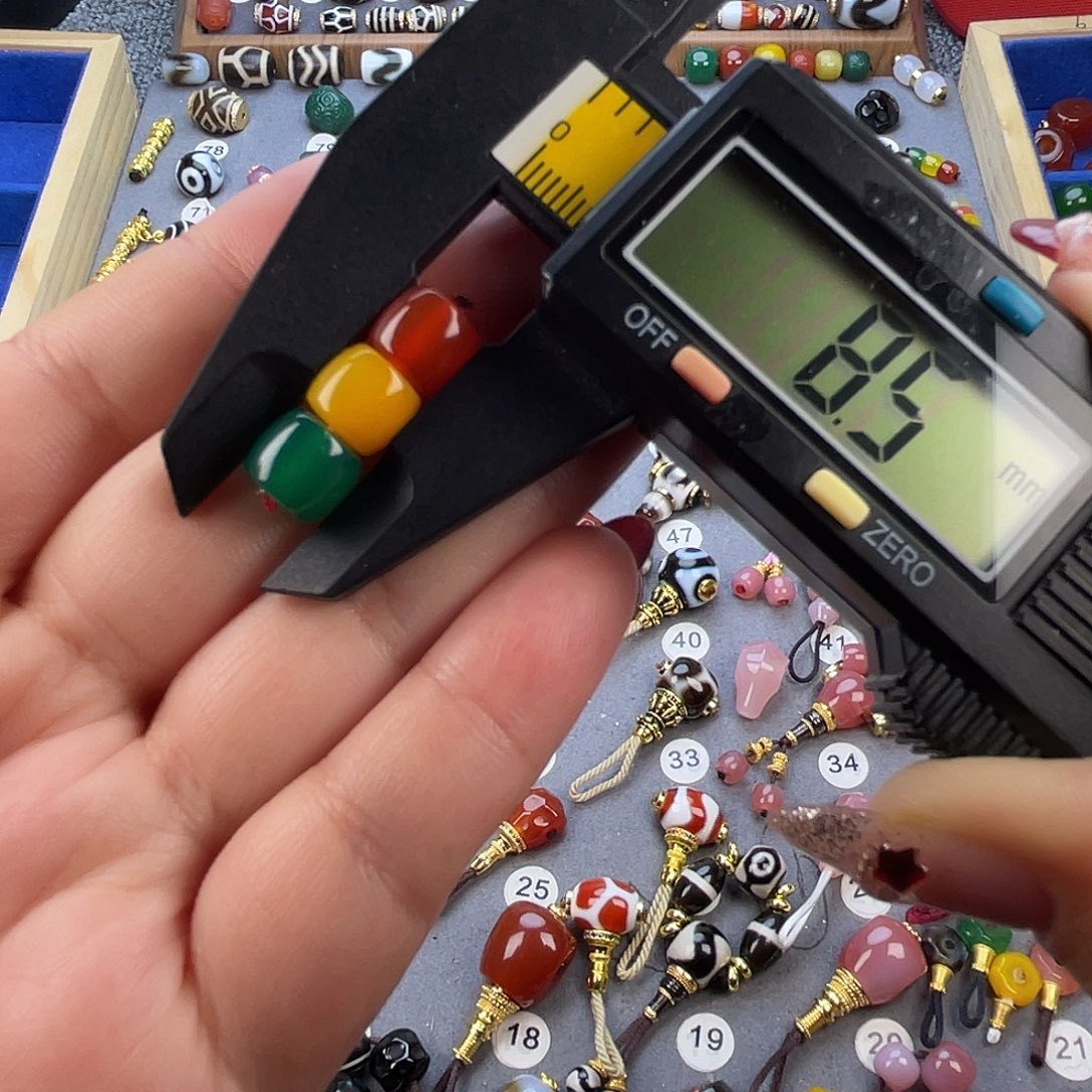 玛瑙/玉髓未镶嵌饰品