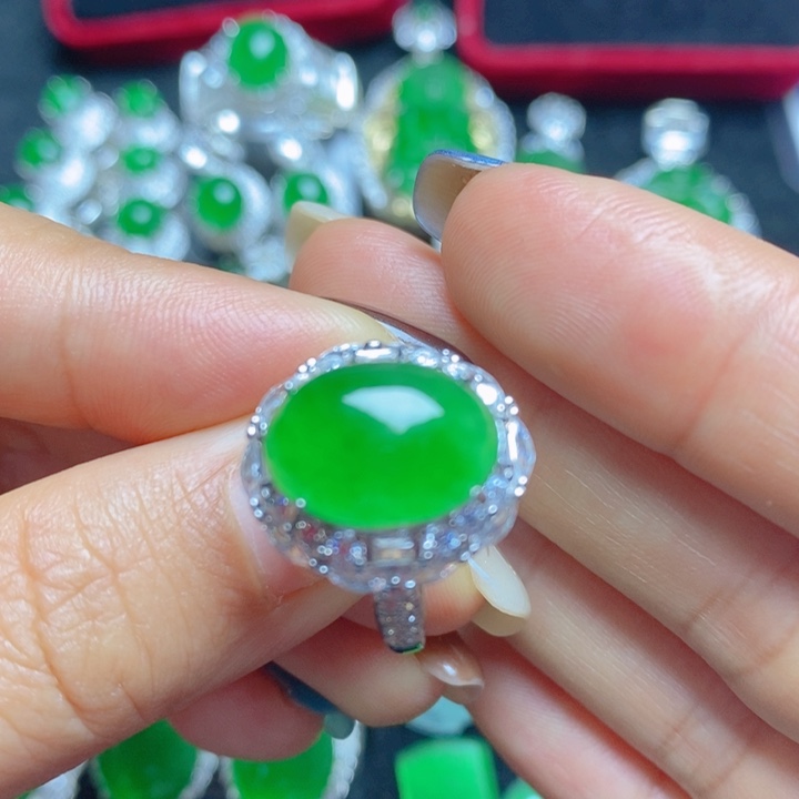 翡翠银S925镶嵌挂件蛋面女戒