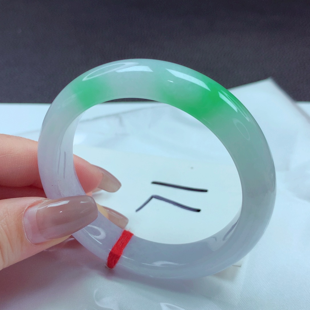 翡翠手镯未镶嵌手镯54