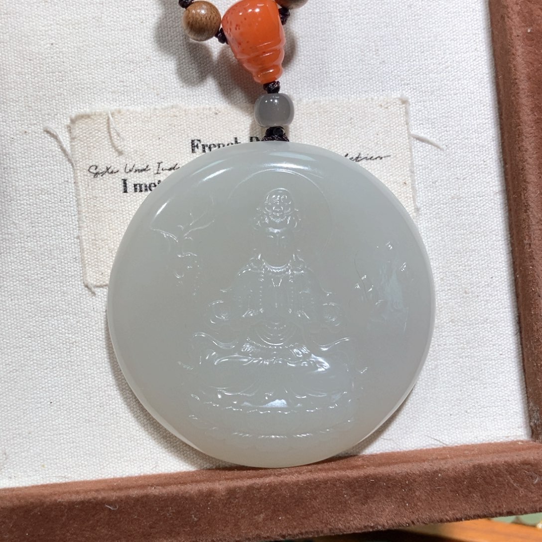 和田玉（糖玉）颈饰未镶嵌