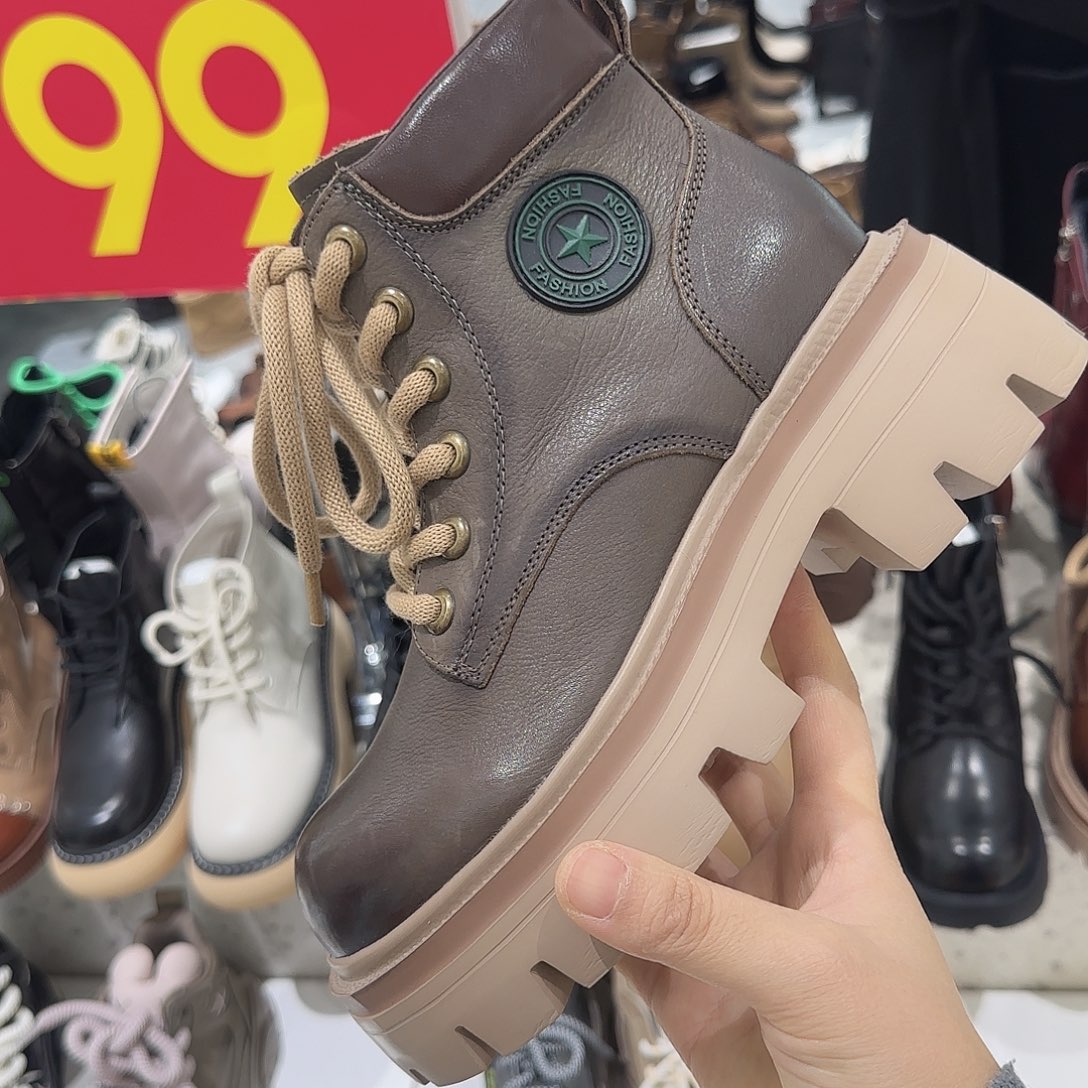 353068卡其色35马丁靴